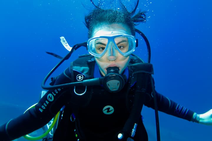 Foto Diving Chia: Maschera con il nome scritto a mano. Il dettaglio che ti dice che sei in una vera scuola di sub.